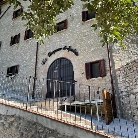Con Piscina La Dogana Di Spoleto SantʼAnatolia di Narco