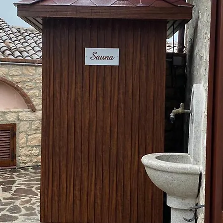 Con Piscina 